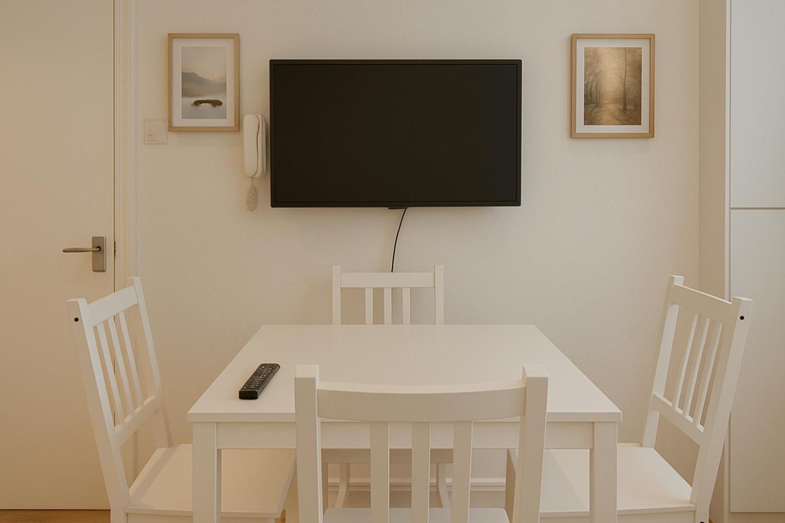 2 Bedroom Apartment Nr City Centre, Uni & Parks Кардифф Экстерьер фото